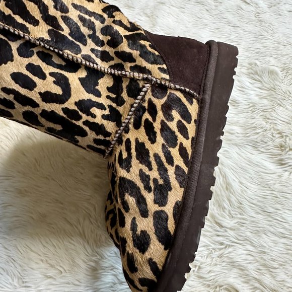 UGG Brown/Beige Calf Hair Cheetah Print Sheepskin Short Boot Women's 5 - Picture 5 of 9